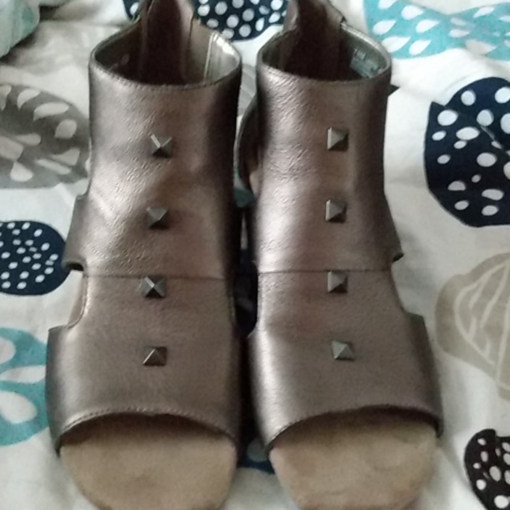 Aerosol es heel rest women's shoes sz 7 1/2 m